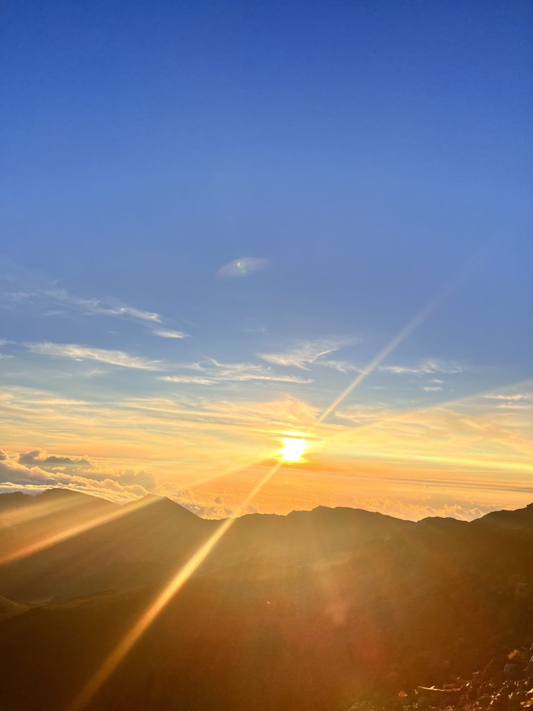 sunrise maui IMG 0617 768x1024 - Haleakala Sunrise Reservations: How to Get It (Plus Maybe We Can Help)