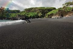 black_sand_beach_maui_40
