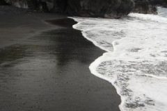 black_sand_beach_maui_83