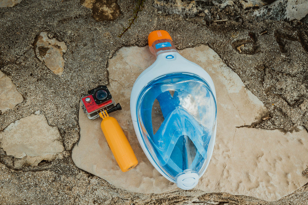 full face mask full face snorkel mask dangers letsgotomaui 1024x683 - Full Face Snorkel Mask Dangers [UPDATED 2023]: What's all the Hub Bub, Bub?